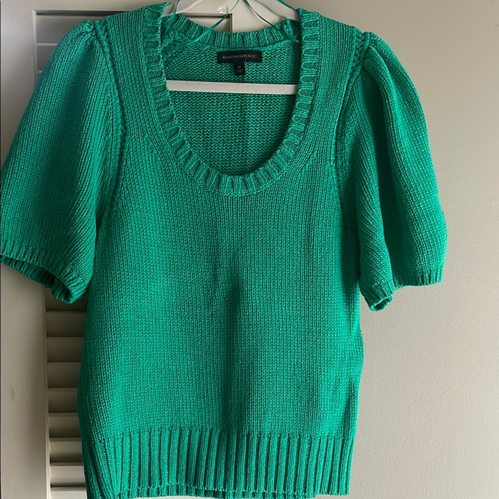 Banana Republic Green Crew Neck Sweater with Puff Sleeves